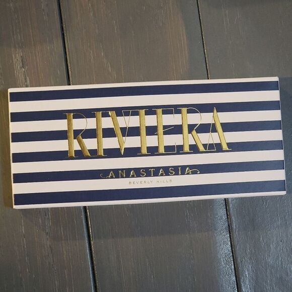 Anastasia Beverly Hills Riviera Palette is perfect 14 Eye shadows - Picture 14 of 16